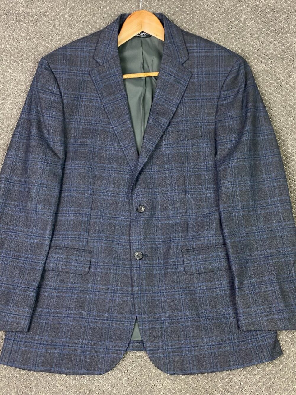 Jos A Bank Traveler Blazer Sport Coat Mens 42R Gray Blue Windowpane Tailored Fit